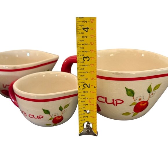 Cracker Barrel Measuring Cups Set Of 4 Apple Design Susan Winget Ceramic - Picture 11 of 11